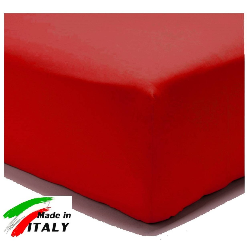 Realizza il tuo letto abbinando i disegni ai caldi toni della tinta unita rossa