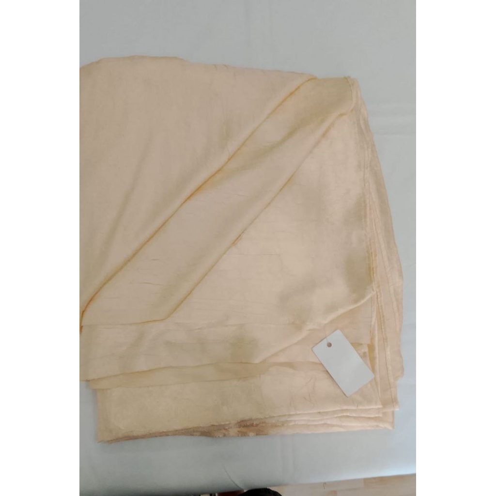 Stupendo raso jacquard stropicciato